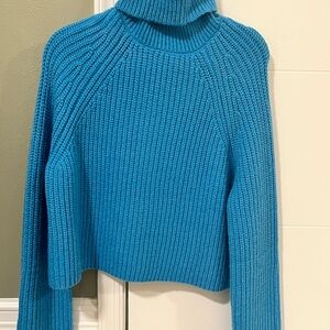 Elegant Turquoise Turtleneck Sweater